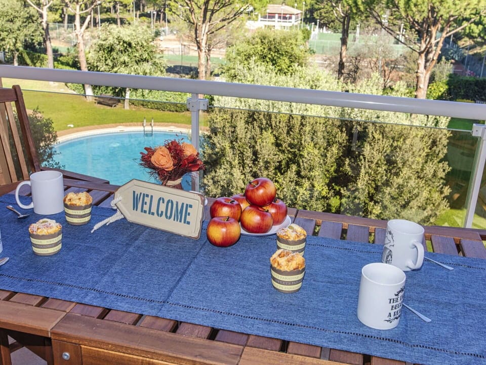 Leisure, Lawn, Garden, Resort, Park, Swimming Pool, Landscaping, Hotel, Landscape Lighting
