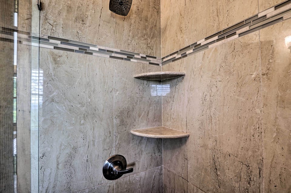 En-Suite Bathroom