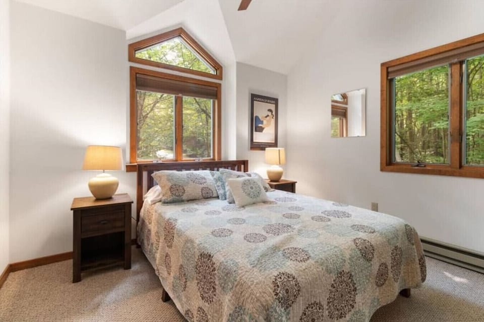 Queen Bed