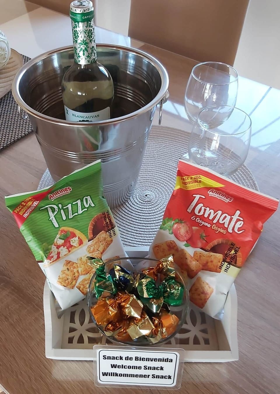 Enjoy the small Snack
