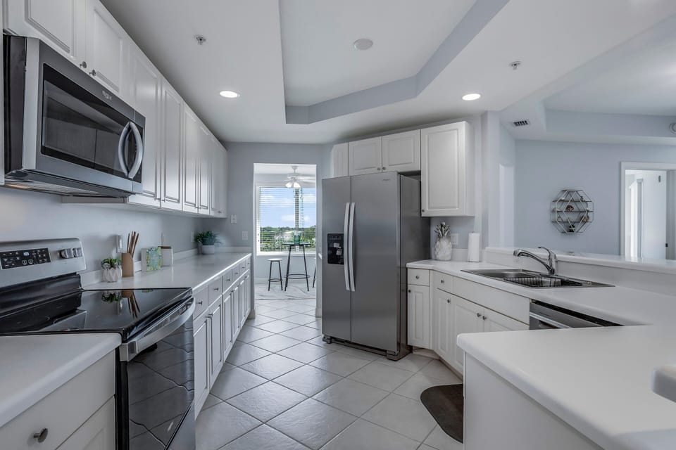 Updated Stainless Appliances and Furnishings