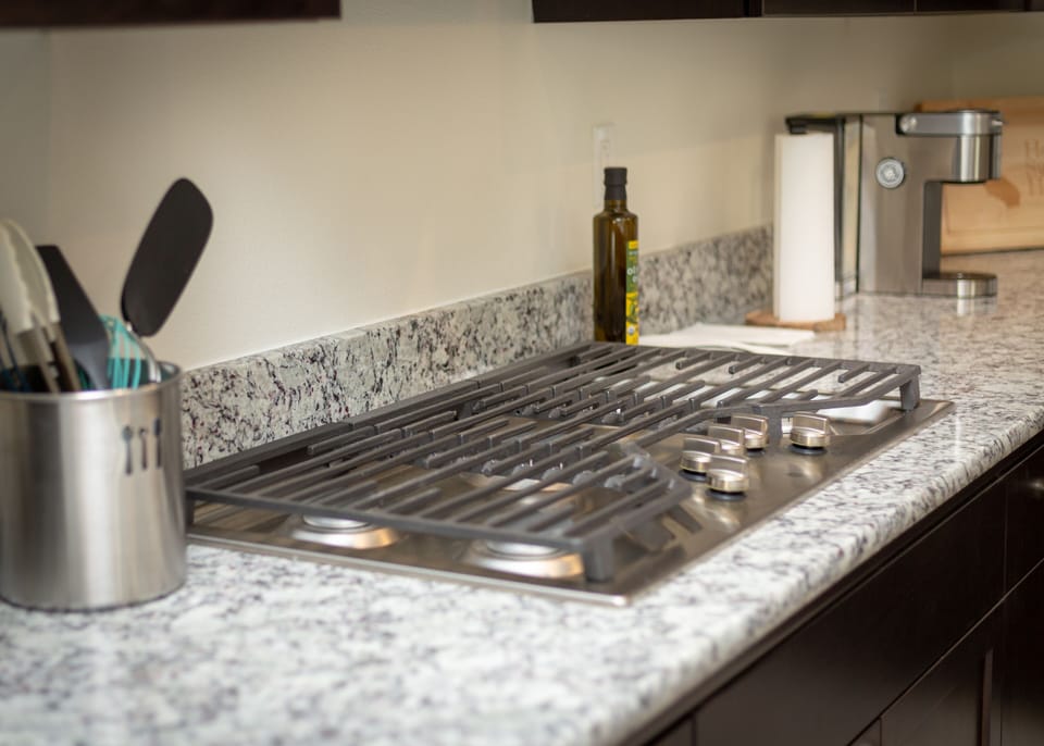 Granite counter tops with plenty of space.