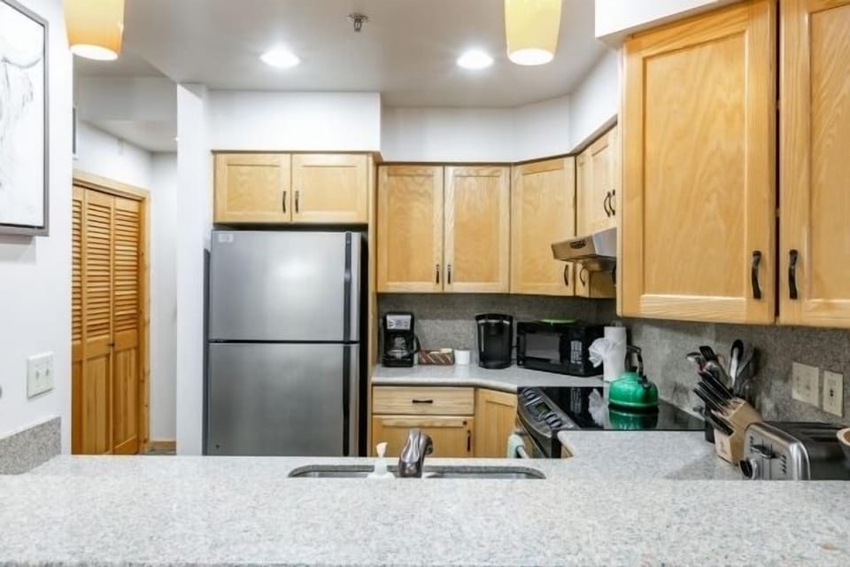 Fully functioning, good quality appliances.