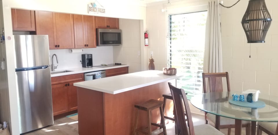Newly remodeled,  fully equipped kitchen with a Microwave/Convection