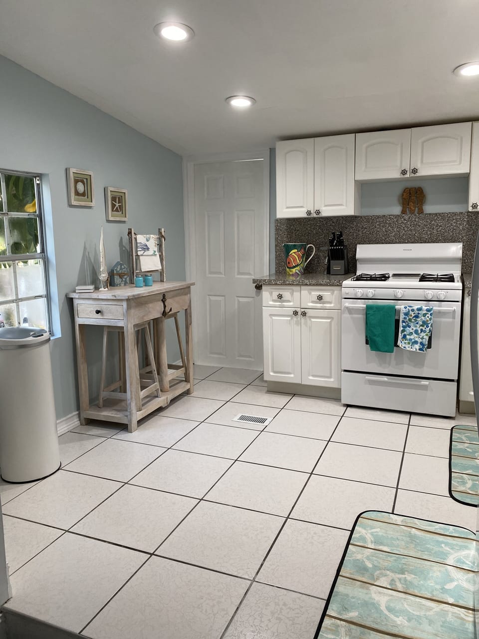 Kitchen with small dining area