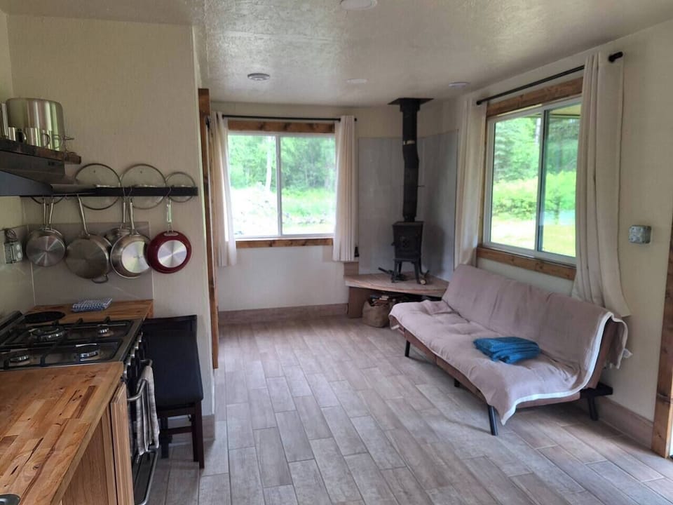 Cabin (4)