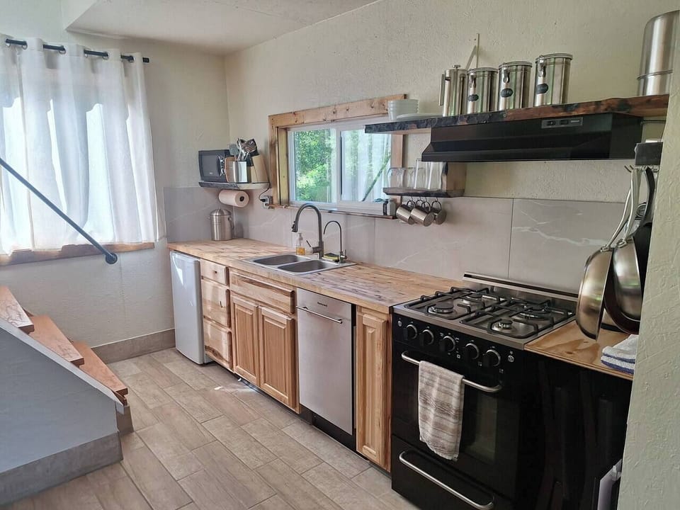 Kitchen (1)