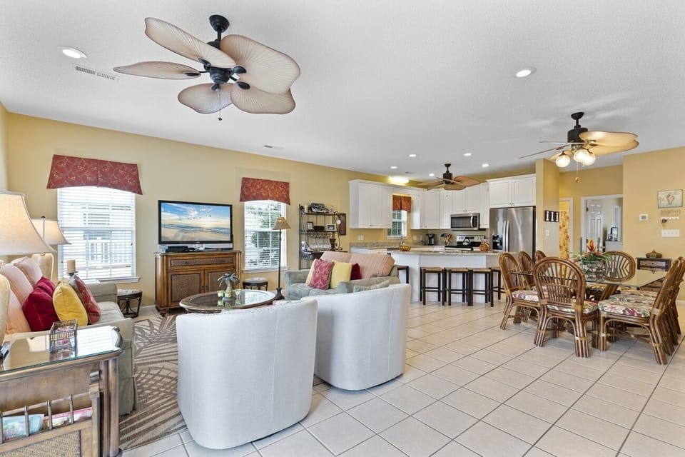 Open concept living room, dining room and kitchen.