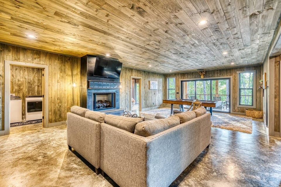 Gas Fireplace, Board Games, and Pool Table to Keep You Busy.