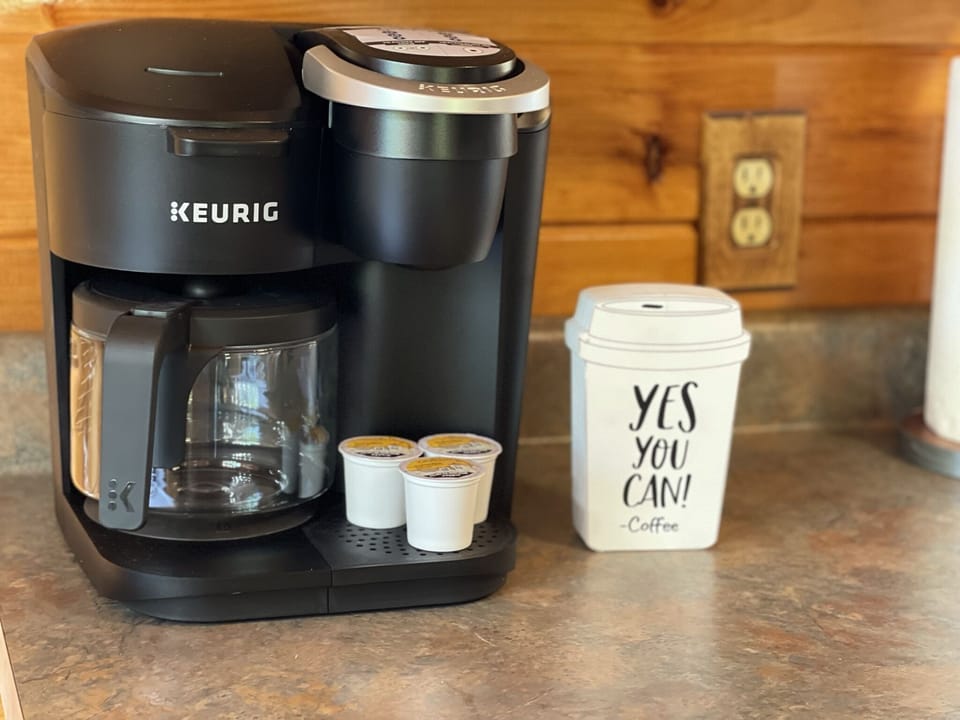 Keurig Duo for coffee pods and regular dripping coffee