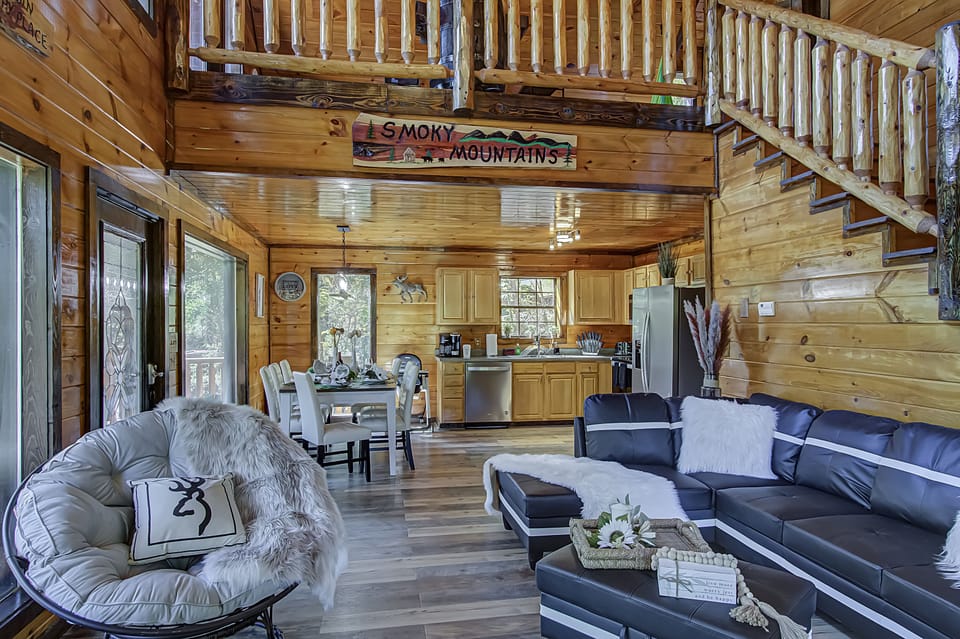 Modern touches in log cabin