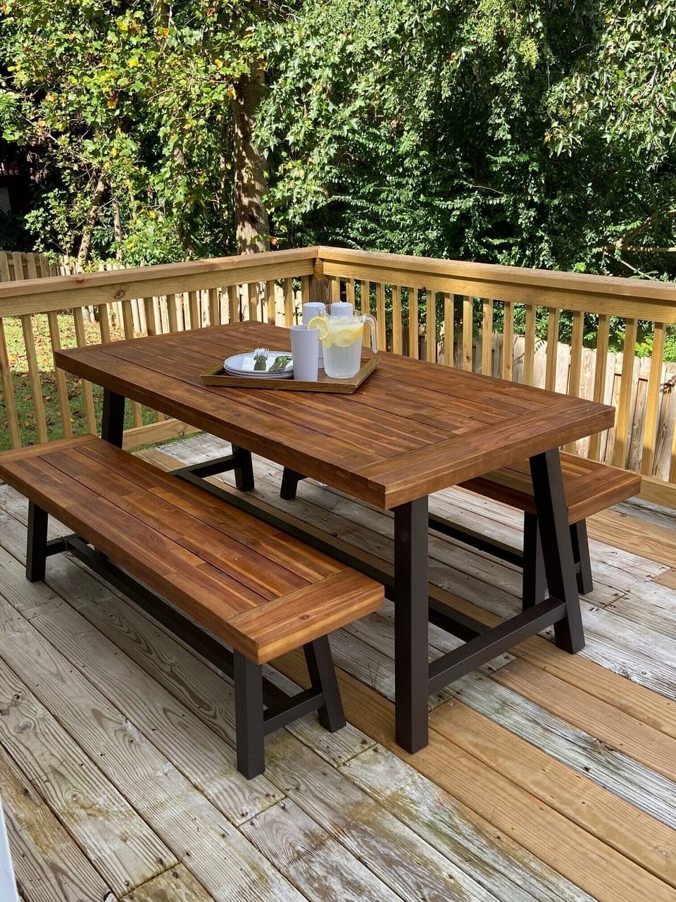 Sunny deck to enjoy the outdoors