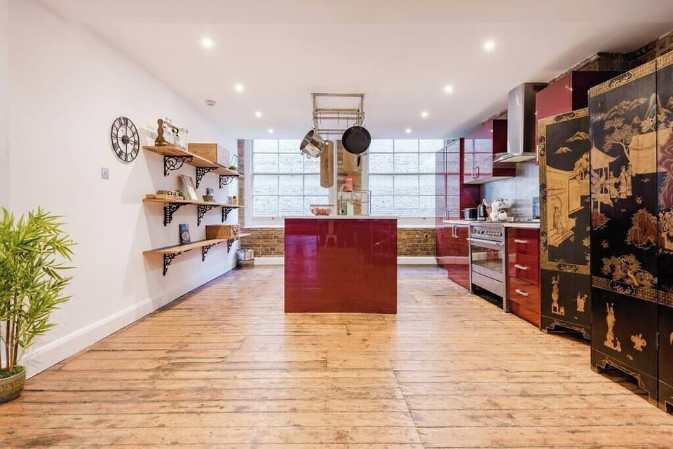 Spacious kitchen, perfect for entertaining