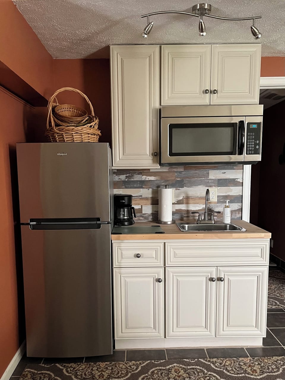 Kitchenette 
