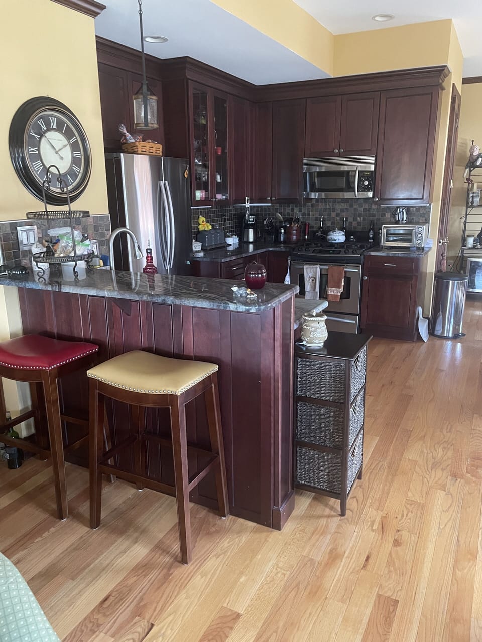 Fully stocked gourmet kitchen .High tech appliances ,Farmers sink .