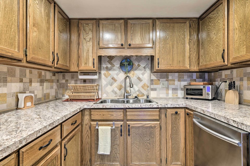 Kitchen | Fully Equipped | Cooking Basics | Dishware/Flatware | Coffee Maker