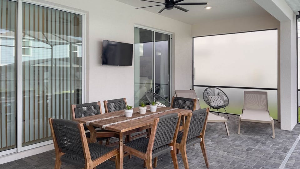 Patio Dining