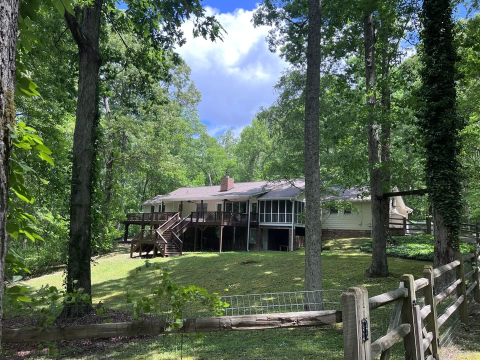 Front view of house 