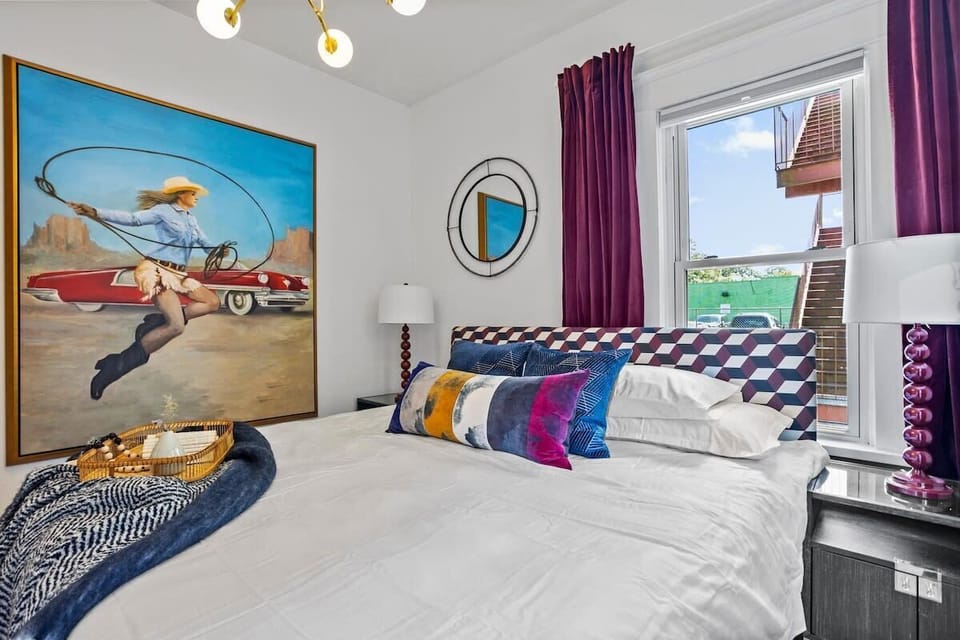 BEDROOM 1