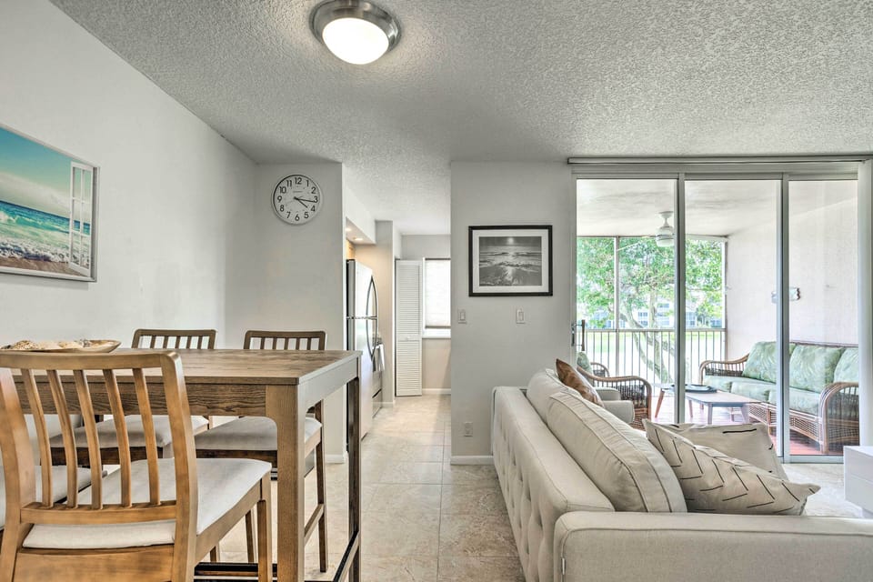 Living Room & Dining Table