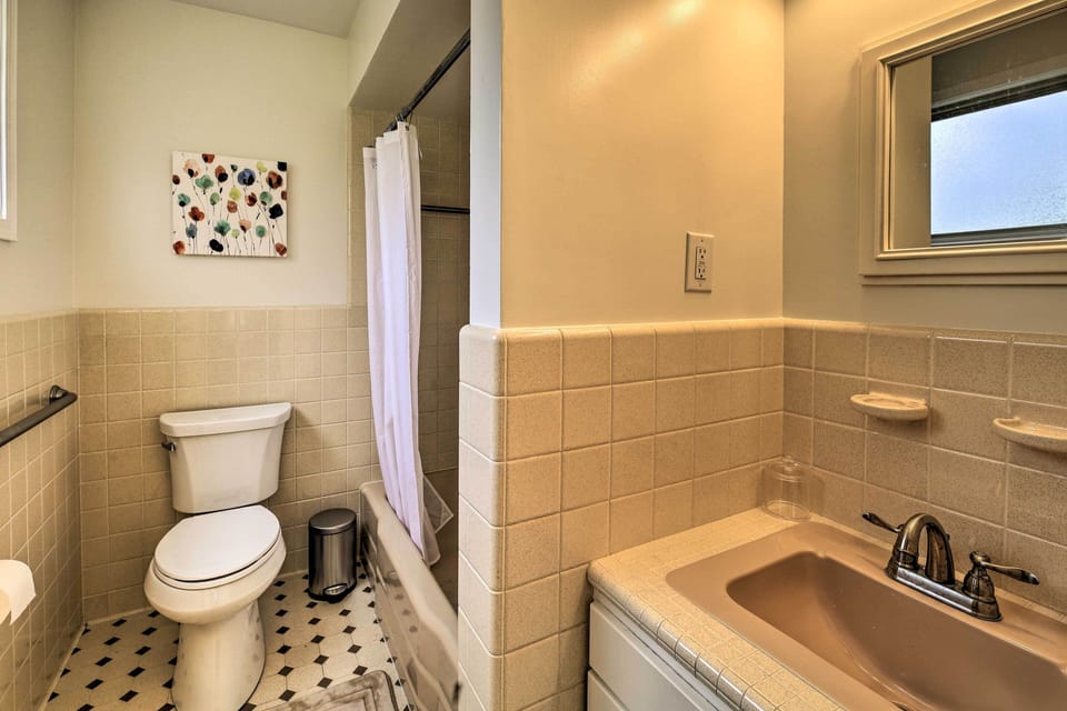 En-Suite Bathroom | Main Level