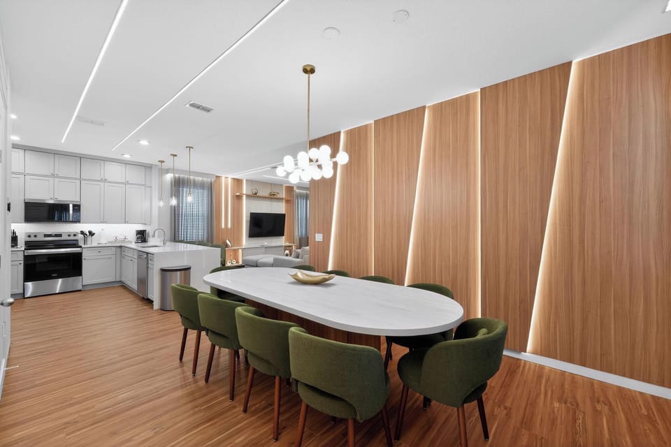 14_2658_Santosh_Cove_Kissimmee_FL_34746_USA-Dining_room-DSC08042