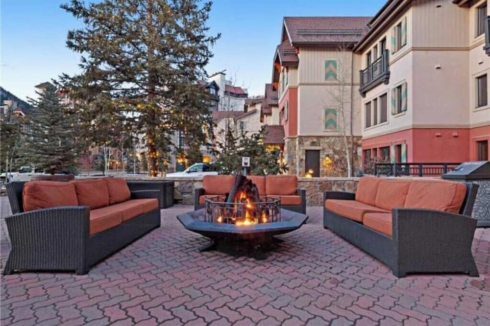 Lion Square Lodge at the Eagle Bahn Gondola - 4 Bedroom