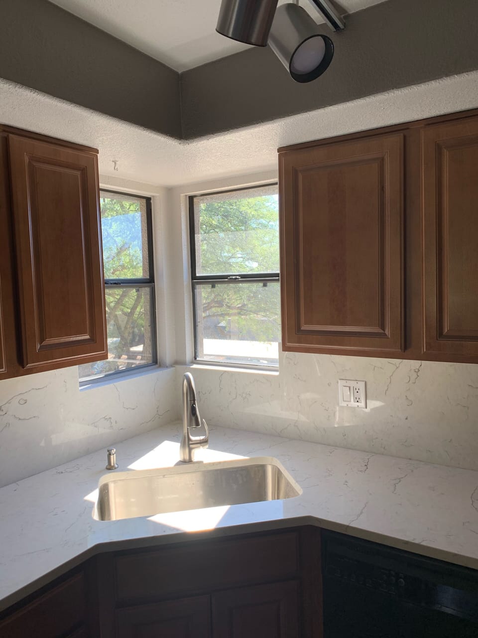 Single bay sink gives you more room