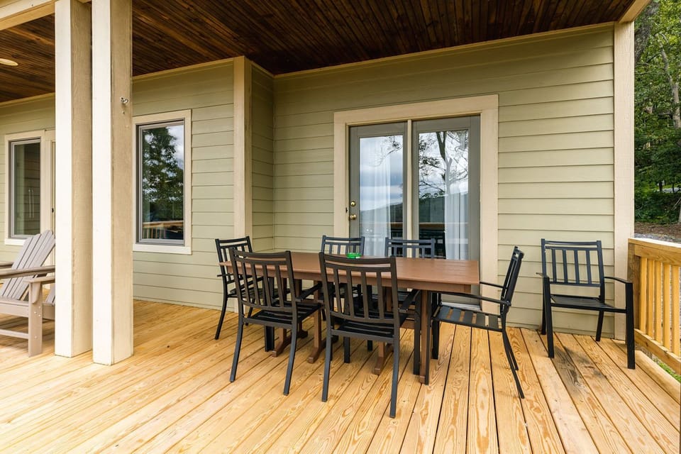 Dining in, or Dining OUT?