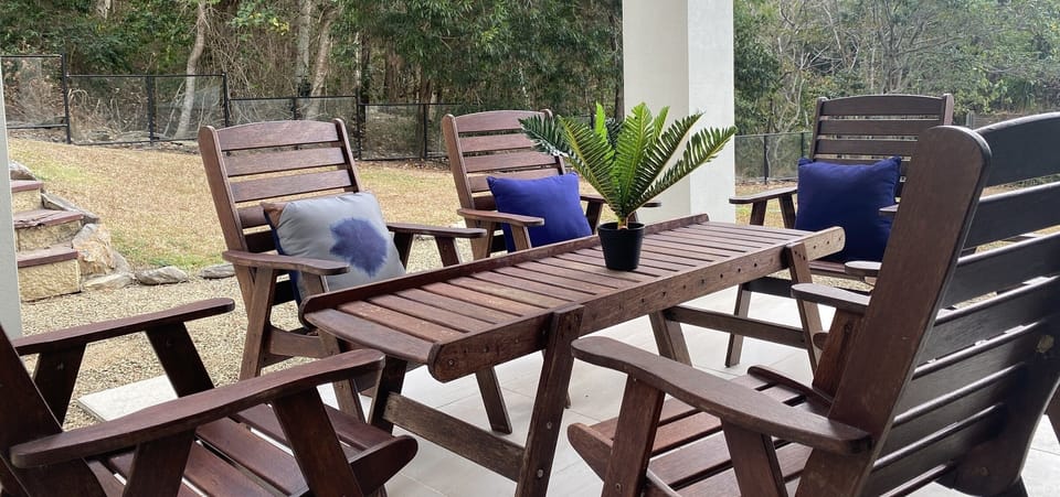 Ground Floor Outdoor Setting