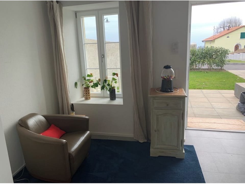 Sitting area at front of apartment