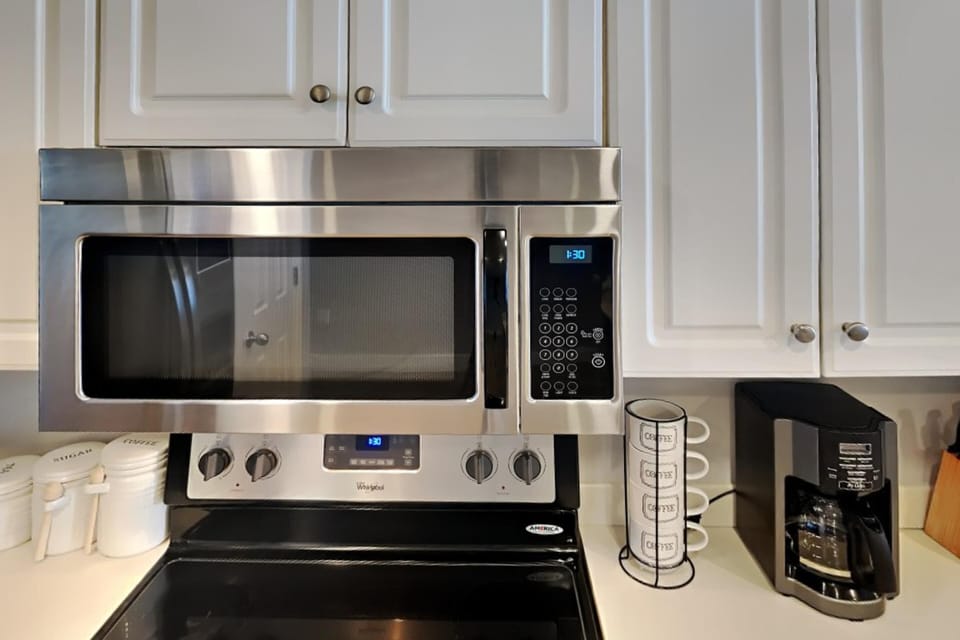 Kitchen - Modern Appliances