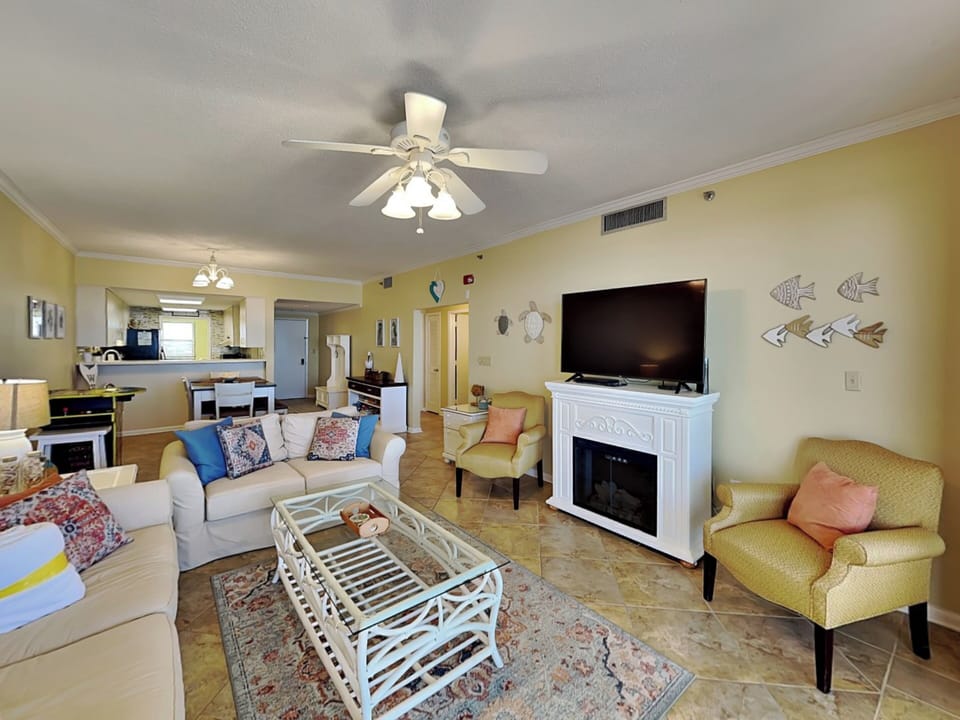 Living Area - TV