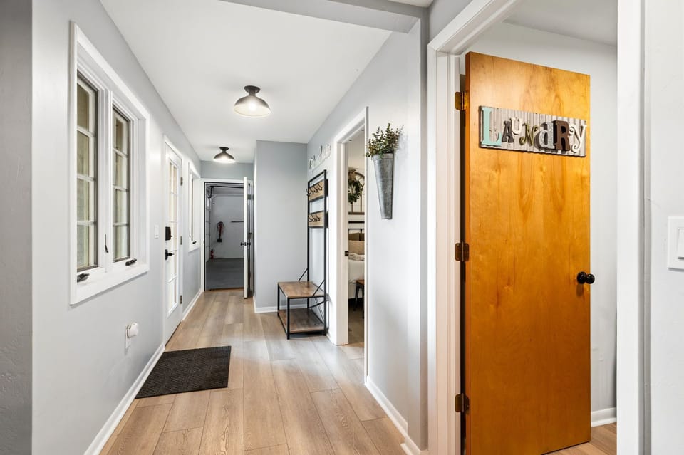 From spacious hallways and convenient storage to easy access to every bedroom and bathroom, Northwoods Farmstead was designed with groups and families in mind. 