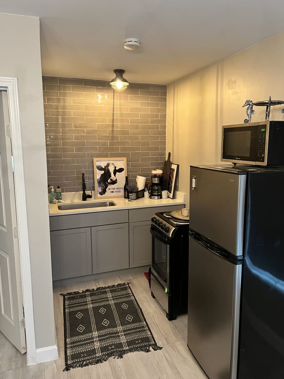 stainless steal appliances and brand new kitchen 