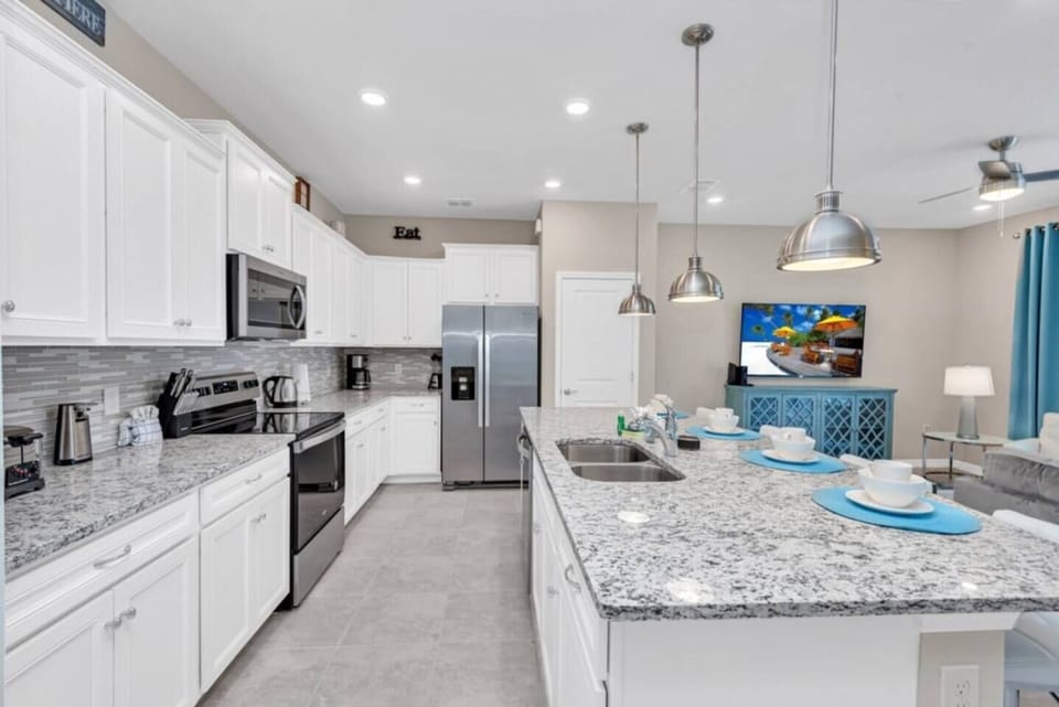 Gourmet Kitchen