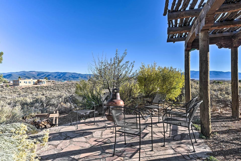 Private Yard | Patio w/ Seating | Chimenea (Wood Provided)