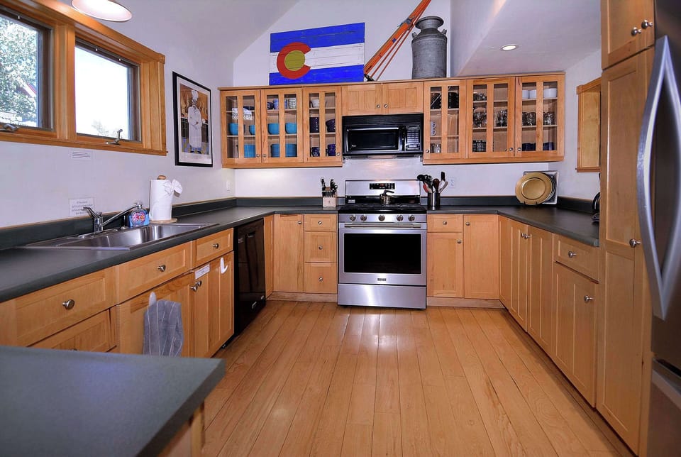 Fully stocked kitchen