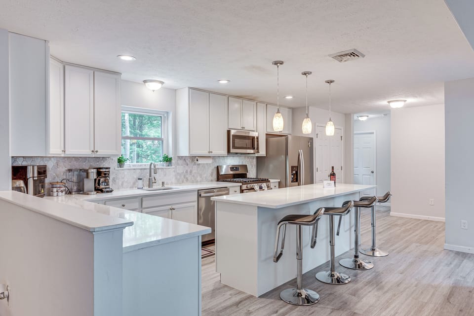 Kitchen | Toaster | Spices | 1st Floor