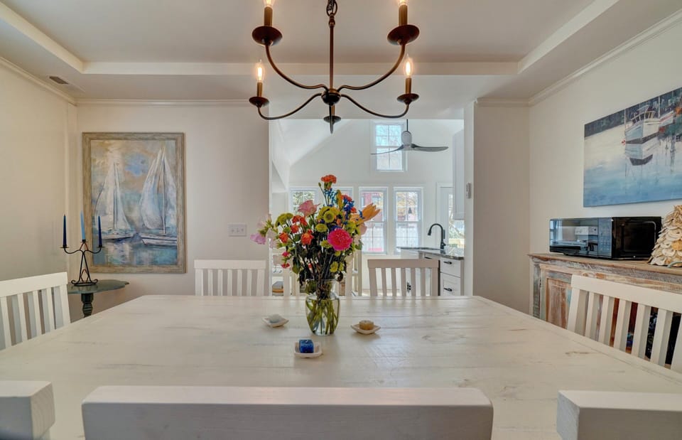 Dining Room Looking Towards kitchen