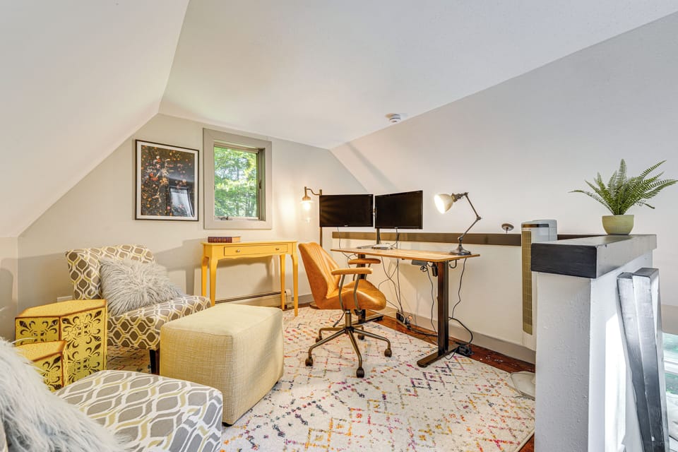 Loft | Office Workspace | Access via Bedroom 1