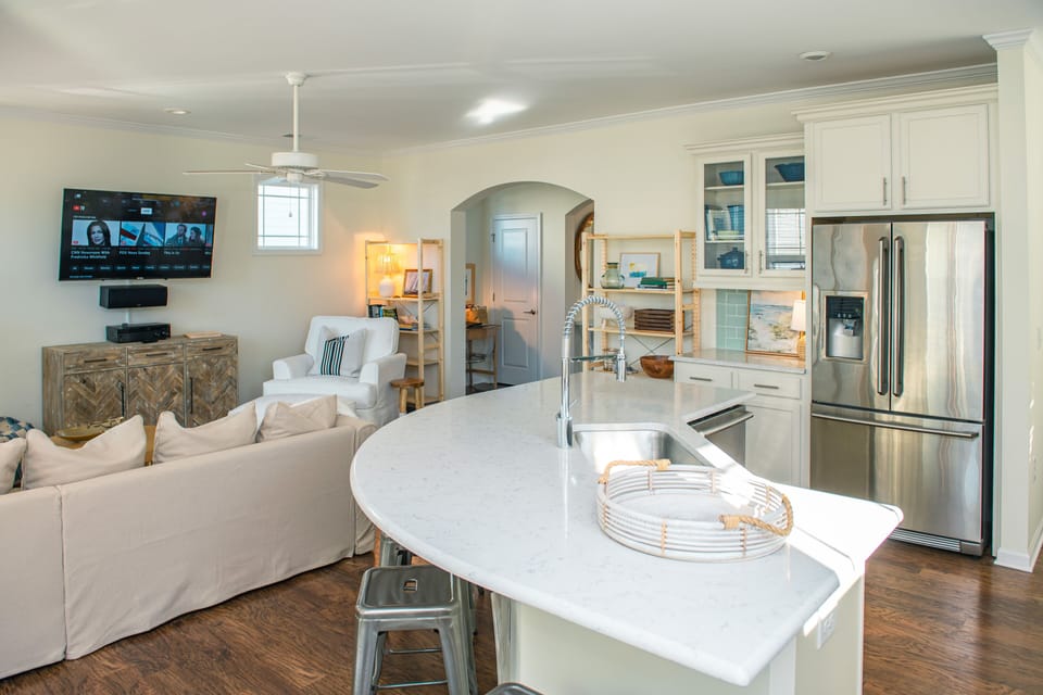 Kitchen & Living Room