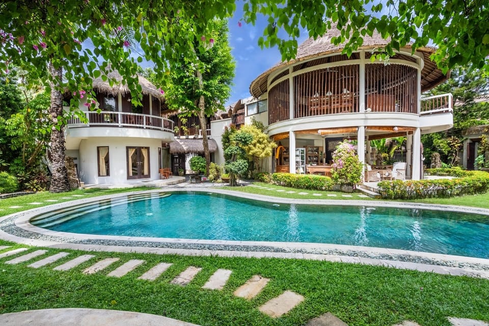 Dua Gils,Territory of the resort,Swimming pool,Restaurant