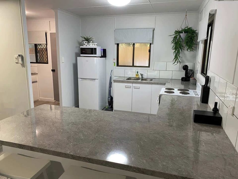 The fully equipped kitchen has everything you need to be able to cook delicious meals during your stay.
