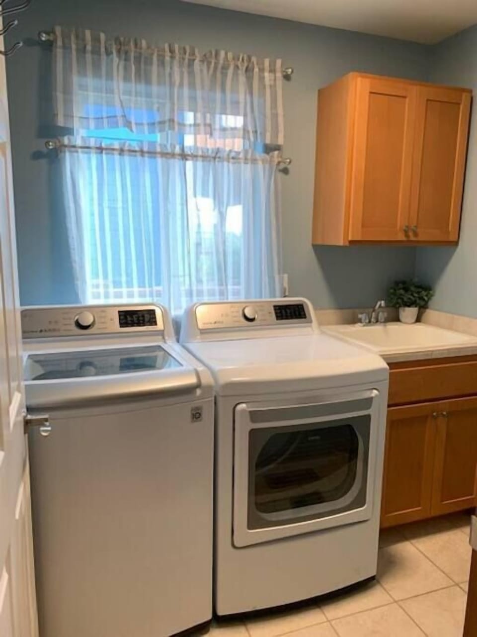Washer & Dryer