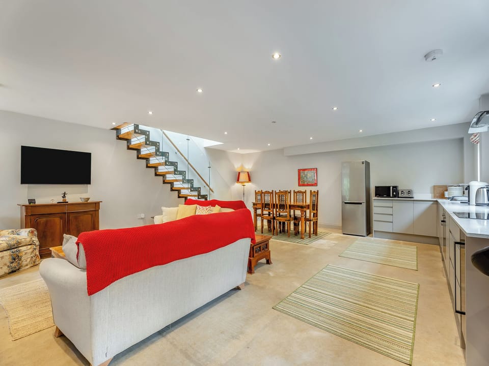 Open plan living space | Ash Hill - Midgham Farm, Ringwood