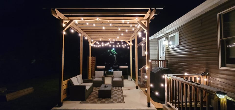 NIGHTCAP ANYONE??? UNDER THE STARS