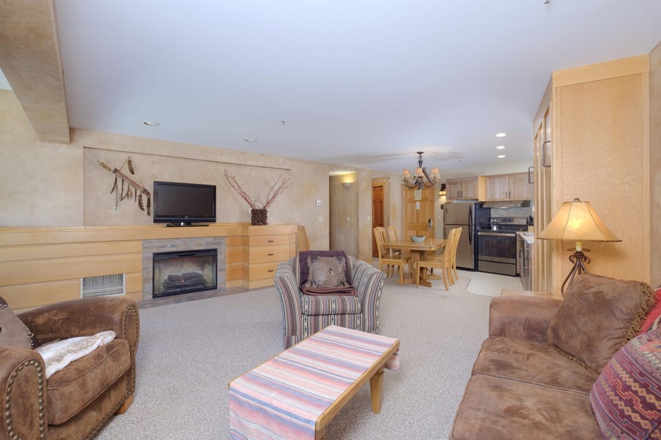 Plenty of space to relax after exploring Big Sky