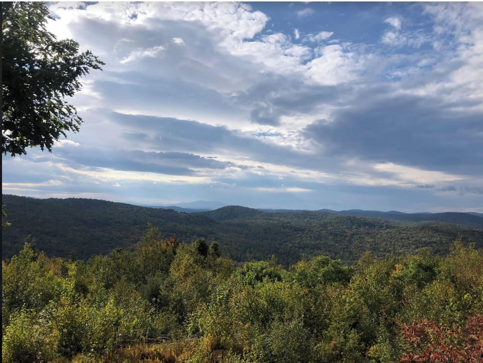 Nearby Paul Ledges Trail
