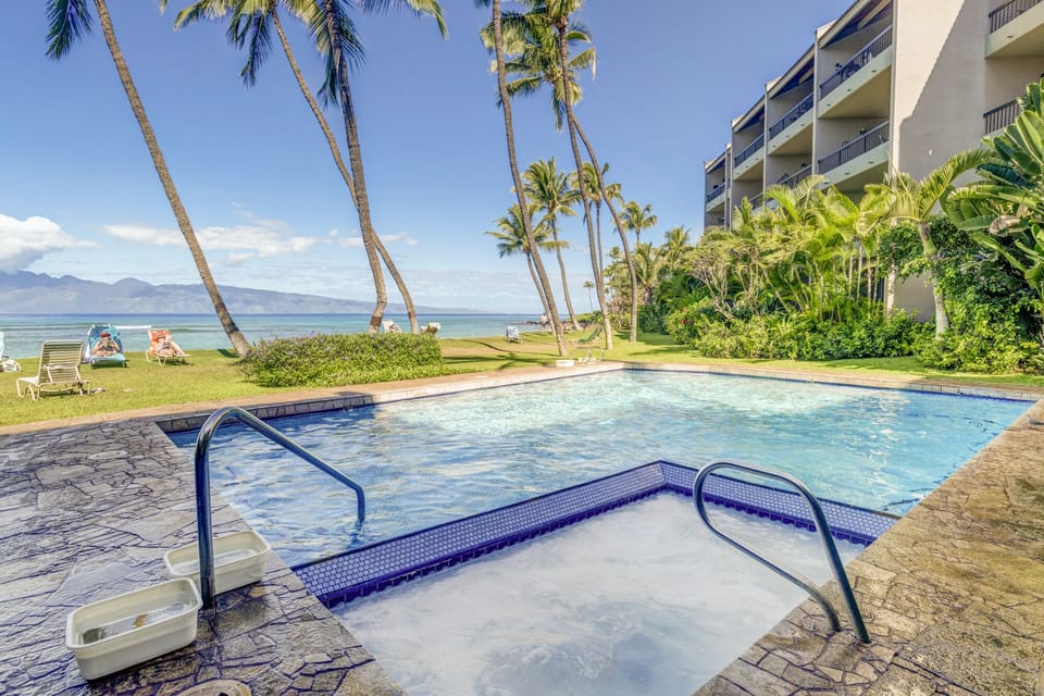 Jetted jacuzzi